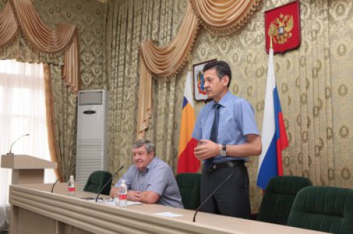 Октябрьский район посетил министр по физической культуре и спорту Ростовской области
