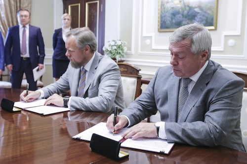 В правительстве Ростовской области подписано соглашение о сотрудничестве с «Промсвязьбанком» и банком «Возрождение»