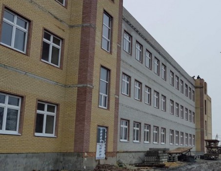 В станице Кривянской продолжается реконструкция средней школы №72