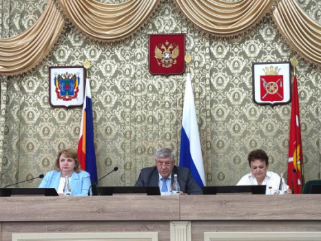 Состоялось заседание Собрания депутатов Октябрьского района